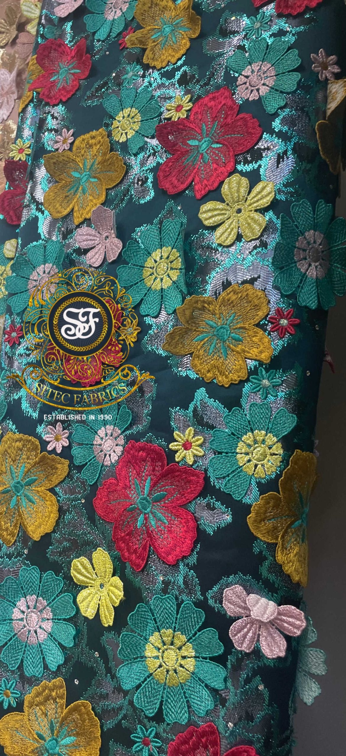 Heavy Floral Embroidery Pattern-red - Image 2